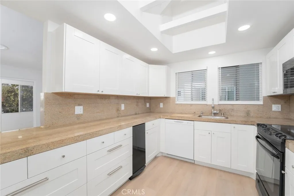 803 Ronda Mendoza N, Laguna Woods, California 92637 home-pic-7