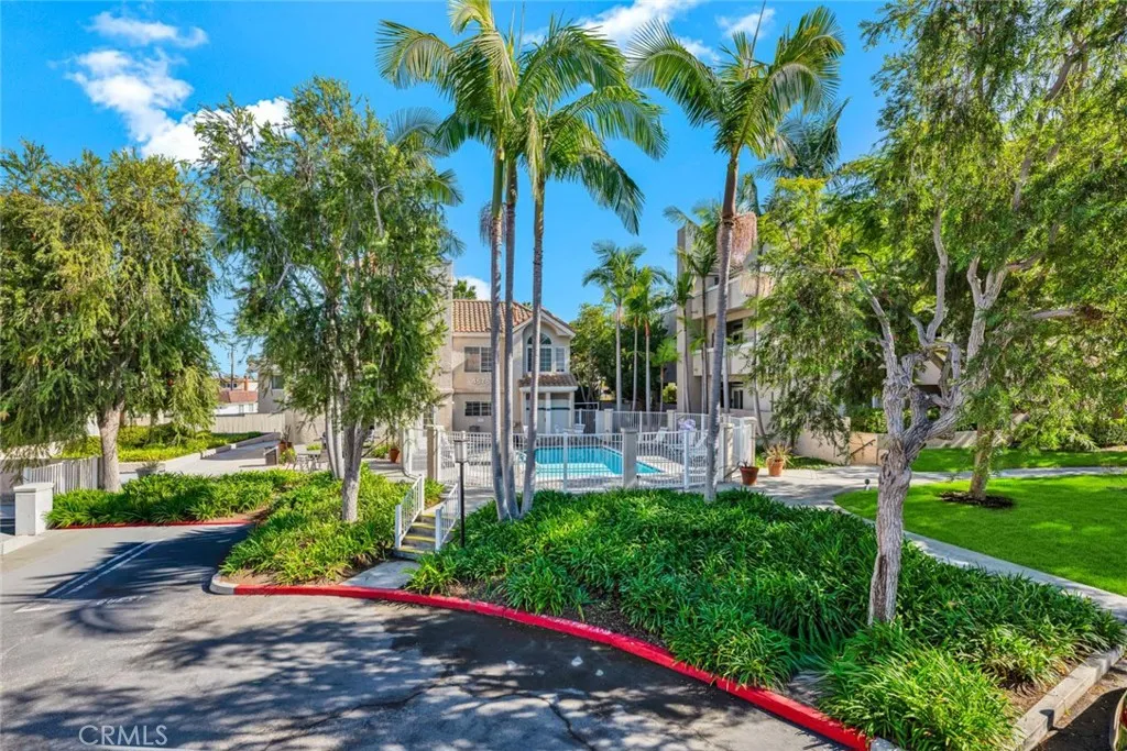 4561 Warner 201, Huntington Beach, California 92649 home-pic-29