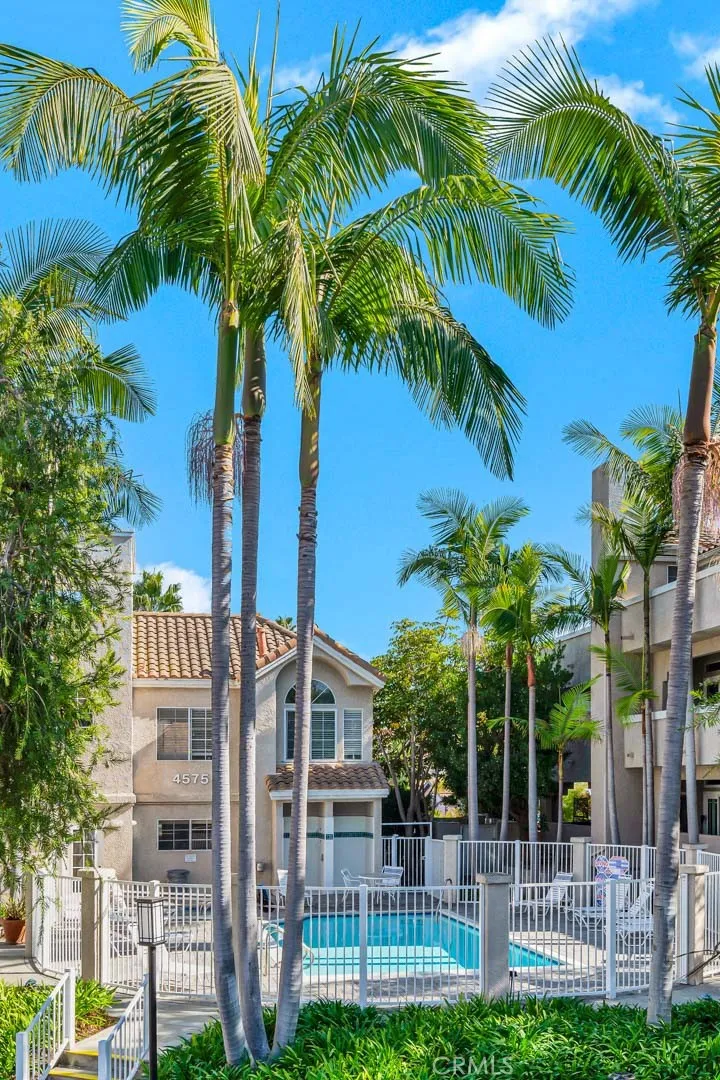 4561 Warner 201, Huntington Beach, California 92649 home-pic-28