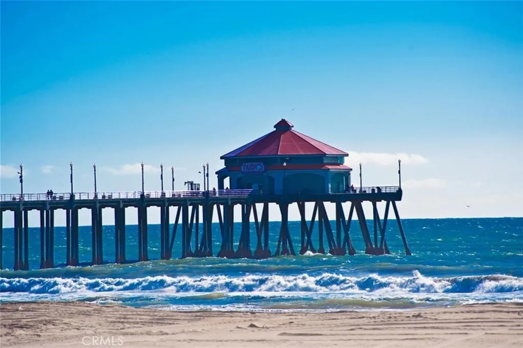 4561 Warner 201, Huntington Beach, California 92649 home-pic-34