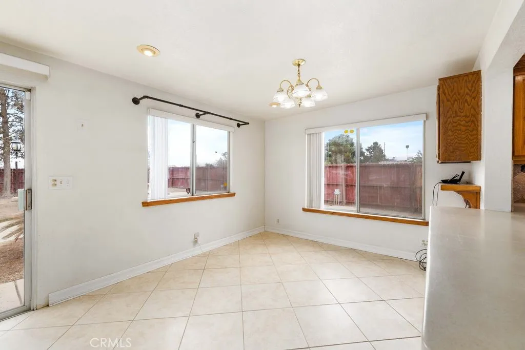 6818 W Avenue A2, Lancaster, California 93536 home-pic-13