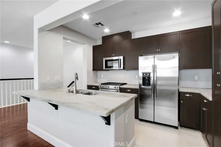42961 Avenida Amistad, Temecula, California 92592