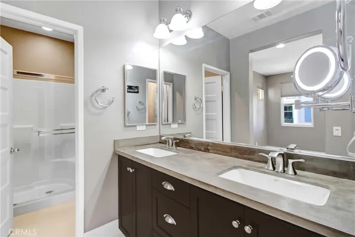 42961 Avenida Amistad, Temecula, California 92592