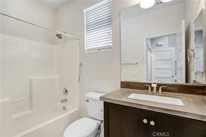 42961 Avenida Amistad, Temecula, California 92592