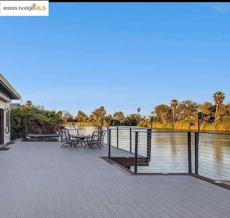 1205 Beach Ct, Discovery Bay, California 94505 home-pic-3