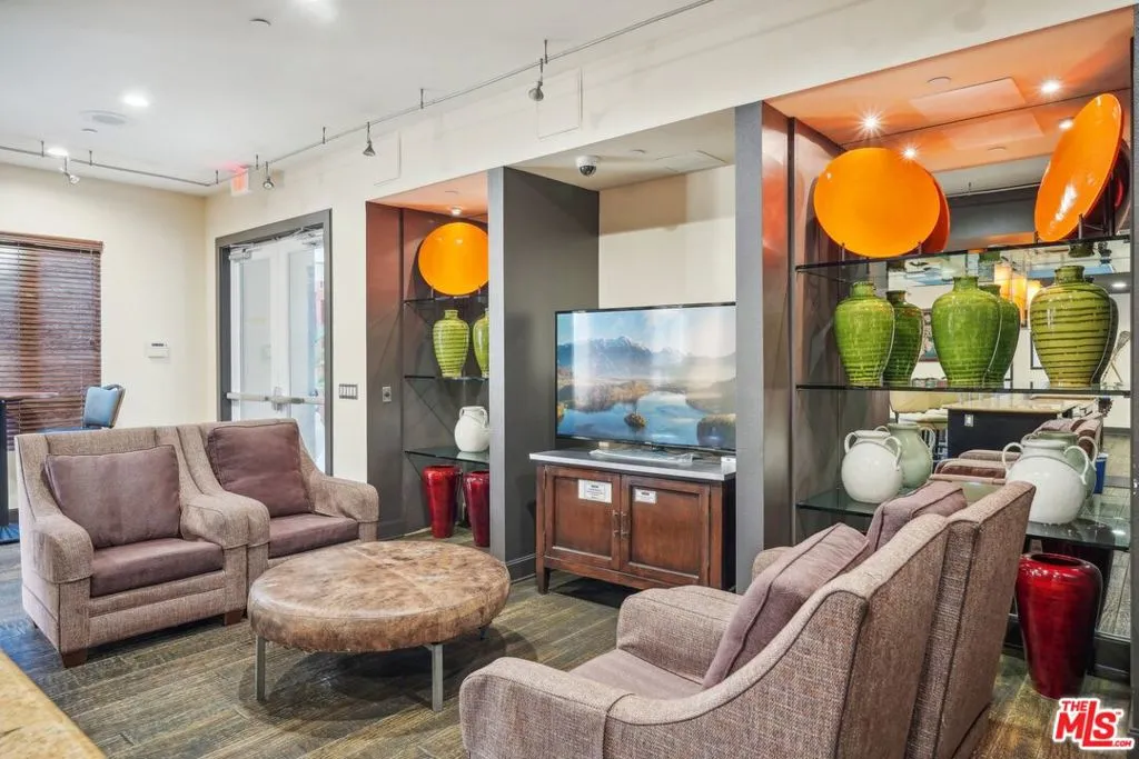 100 S Alameda Street 346, Los Angeles, California 90012 home-pic-21