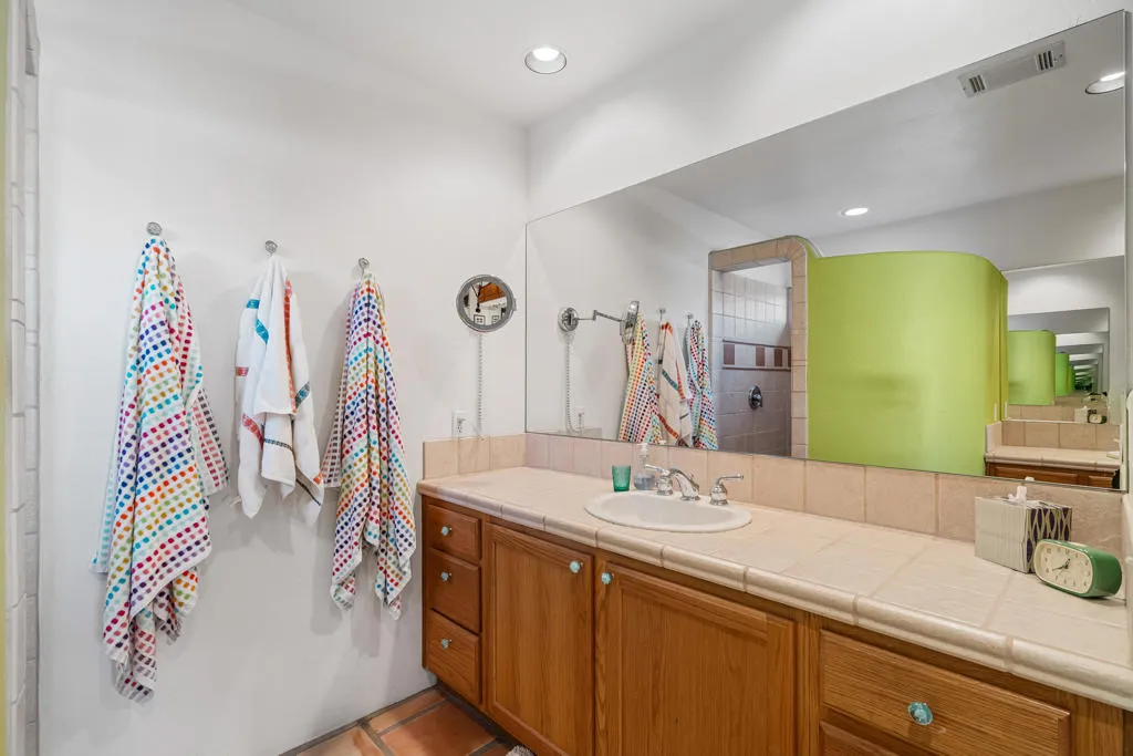 1132 E San Jacinto Way, Palm Springs, California 92262 home-pic-30