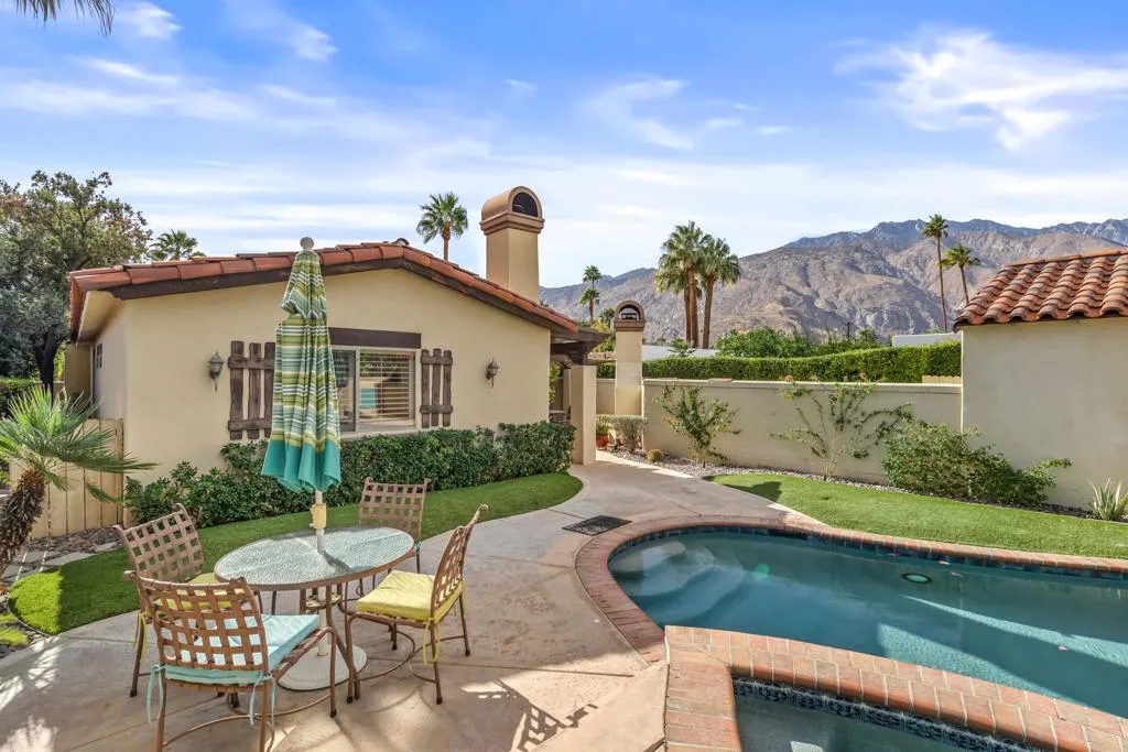 1132 E San Jacinto Way, Palm Springs, California 92262 home-pic-44