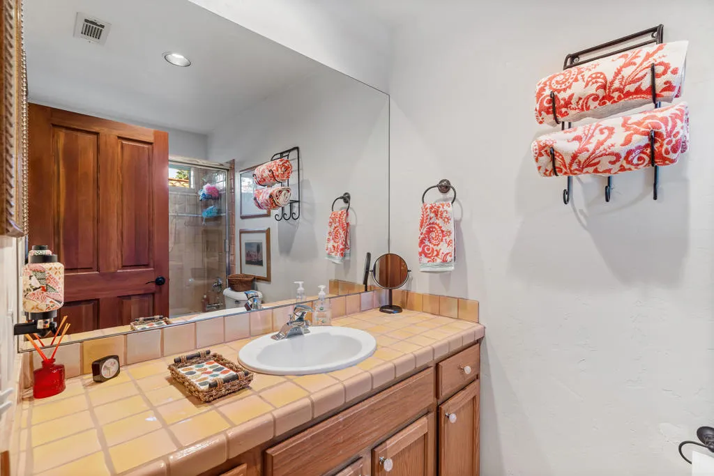 1132 E San Jacinto Way, Palm Springs, California 92262 home-pic-23