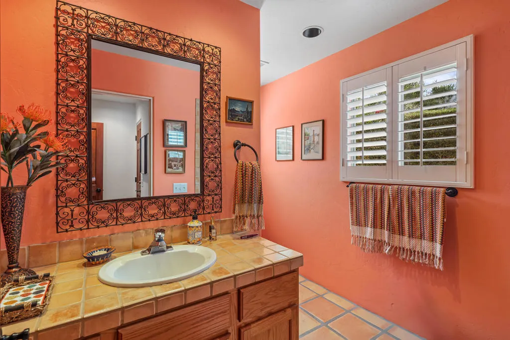 1132 E San Jacinto Way, Palm Springs, California 92262 home-pic-33