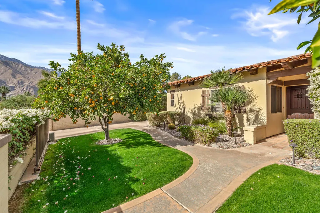 1132 E San Jacinto Way, Palm Springs, California 92262 home-pic-5
