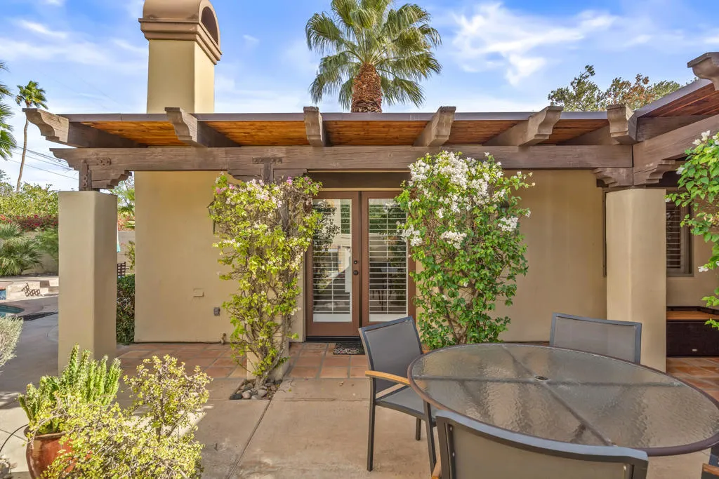 1132 E San Jacinto Way, Palm Springs, California 92262 home-pic-39