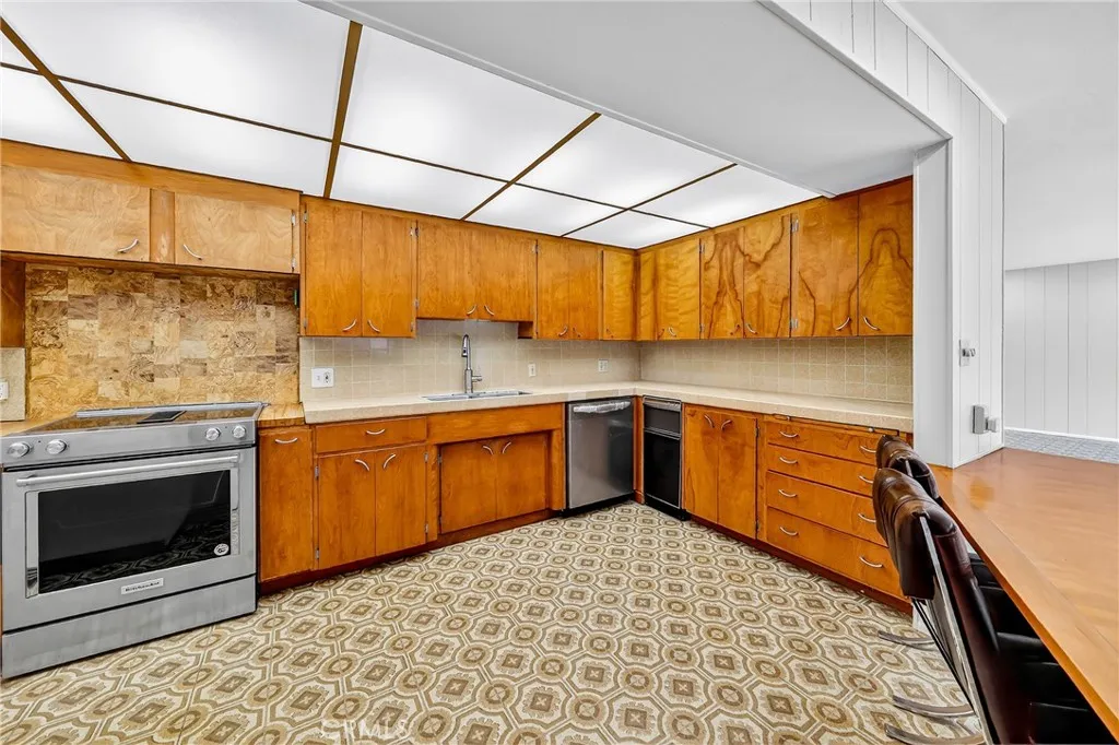 5382 Park Place, Chino, California 91710 home-pic-13