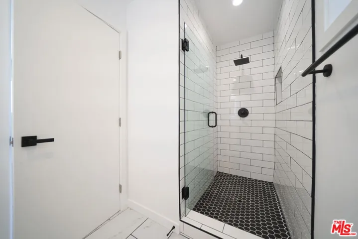 7021 Walker Avenue, Bell, California 90201