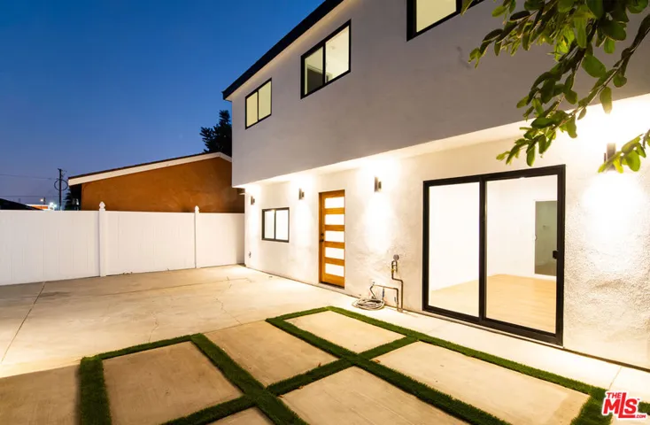 7021 Walker Avenue, Bell, California 90201