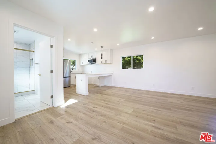 7021 Walker Avenue, Bell, California 90201