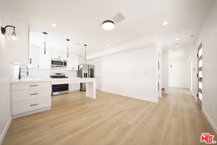 7021 Walker Avenue, Bell, California 90201