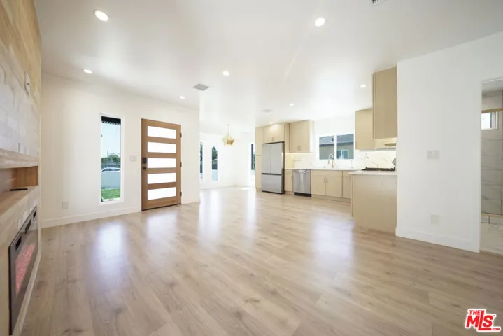 7021 Walker Avenue, Bell, California 90201