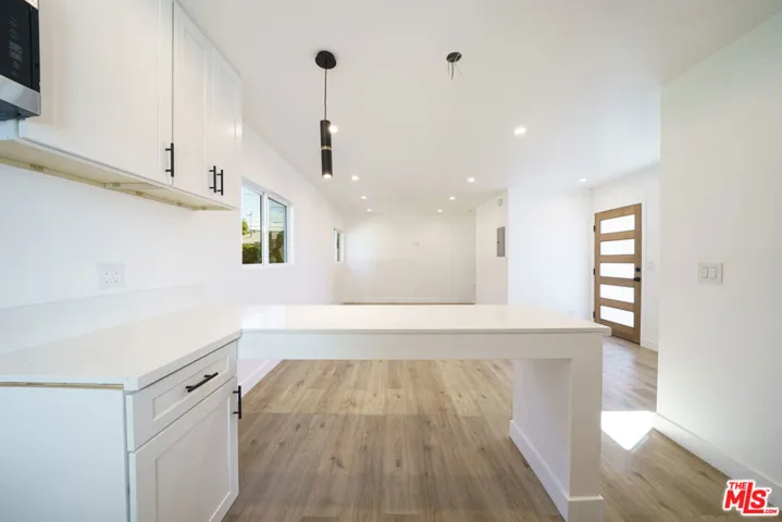 7021 Walker Avenue, Bell, California 90201