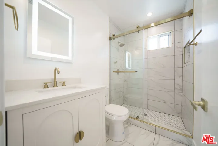 7021 Walker Avenue, Bell, California 90201