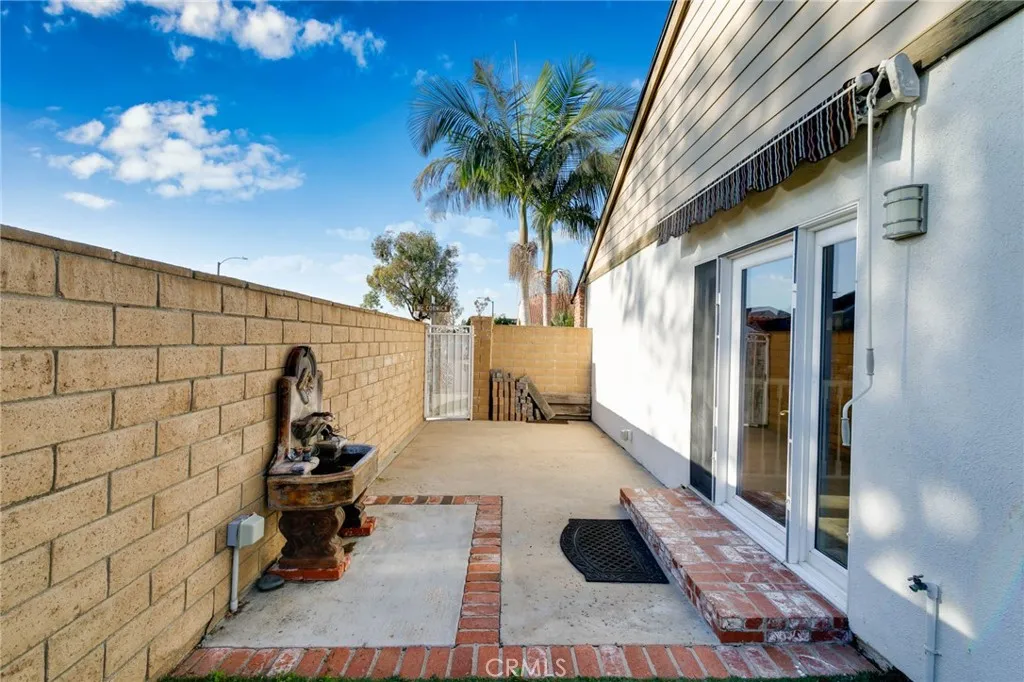 2 Mccormick, Irvine, California 92620 home-pic-2