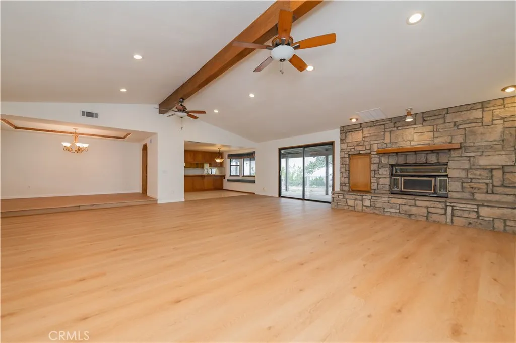 9539 Soledad, Pinon Hills, California 92372 home-pic-19