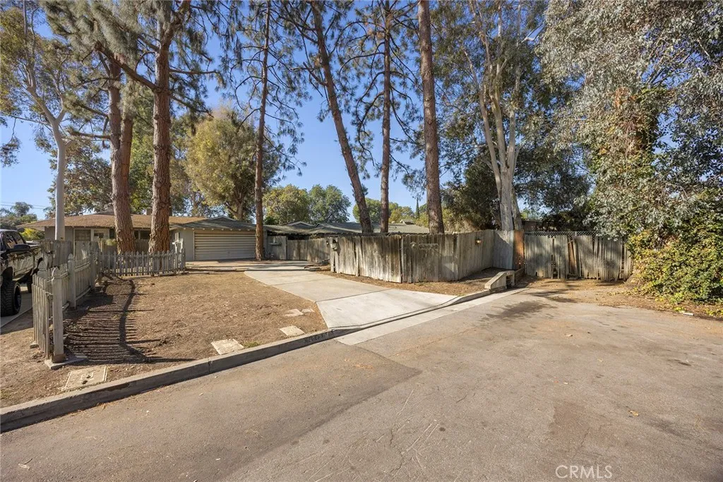 13448 Dunton Drive, Whittier, California 90605 home-pic-2