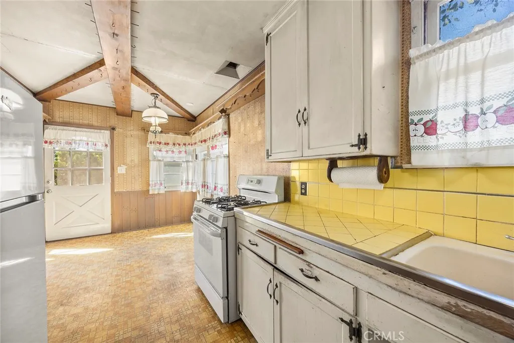 13448 Dunton Drive, Whittier, California 90605 home-pic-10