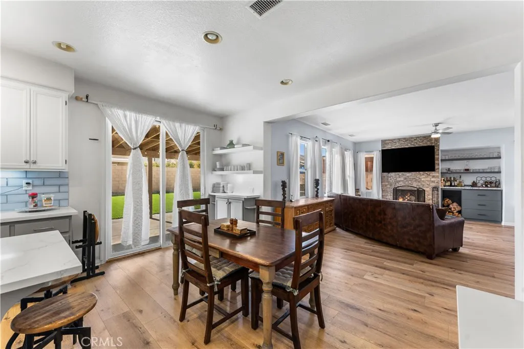 3042 San Luis Drive, Lancaster, California 93535 home-pic-24