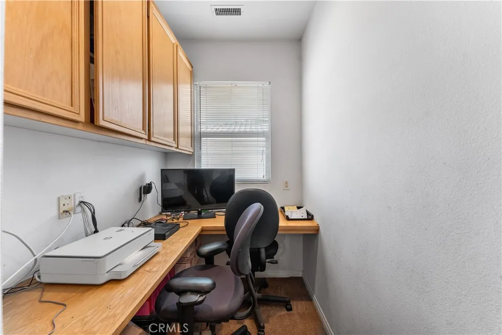 3042 San Luis Drive, Lancaster, California 93535 home-pic-26