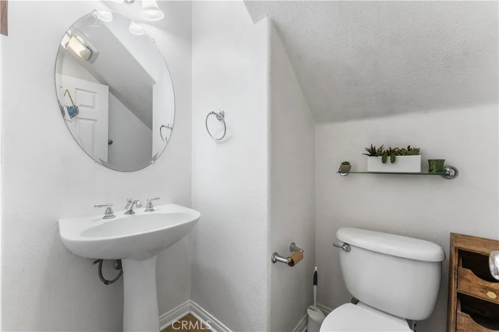 3042 San Luis Drive, Lancaster, California 93535 home-pic-25