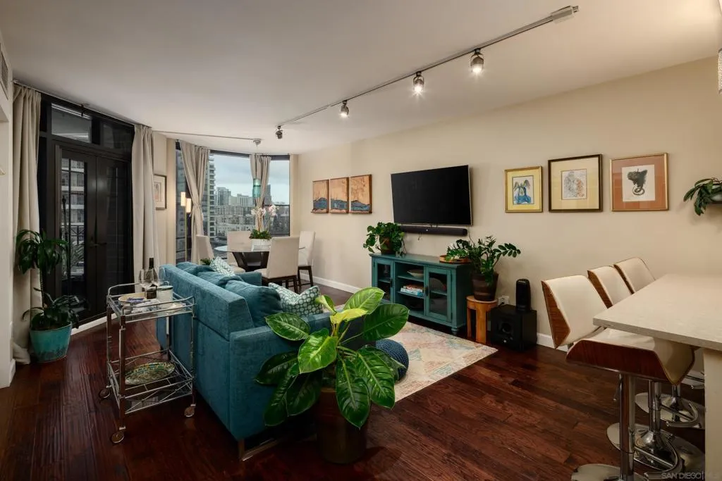 500 W Harbor Dr 915, San Diego, California 92101 home-pic-4