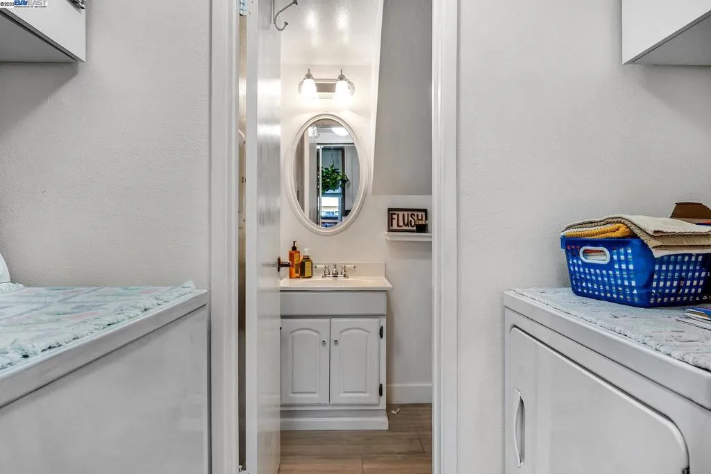 3734 Carrigan Cmn, Livermore, California 94550 home-pic-23