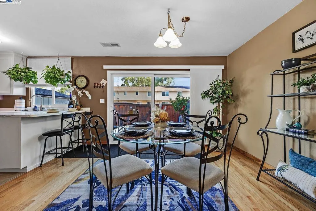 3734 Carrigan Cmn, Livermore, California 94550 home-pic-5