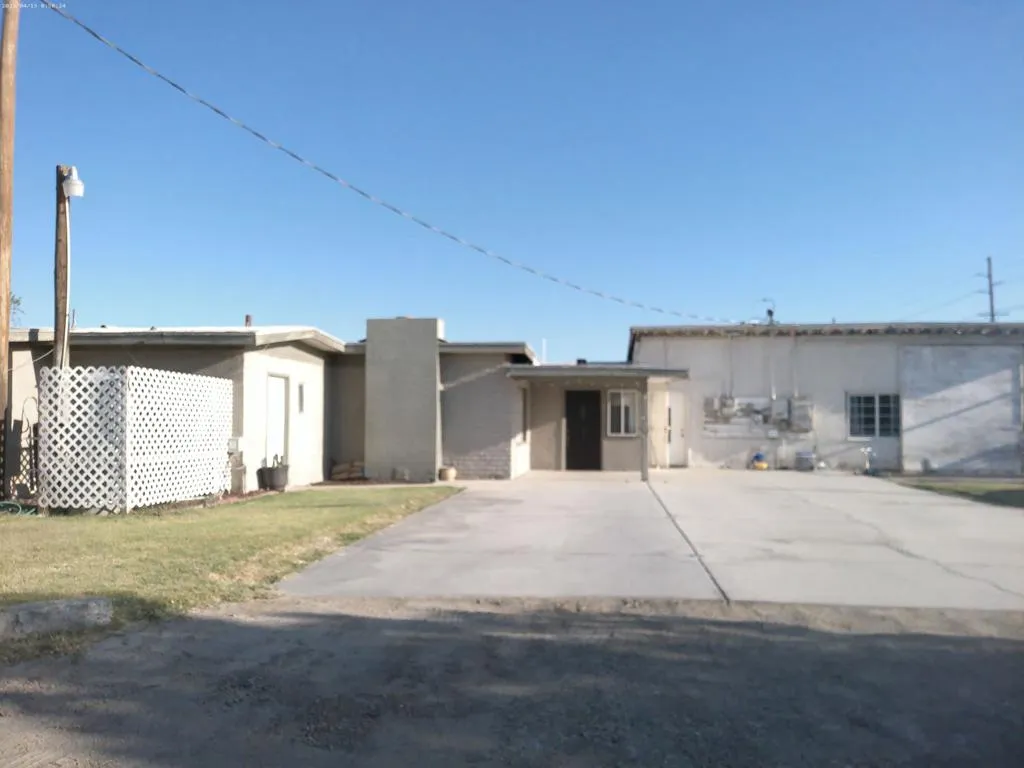 54878 Harrison Street, Thermal, California 92274 home-pic-5