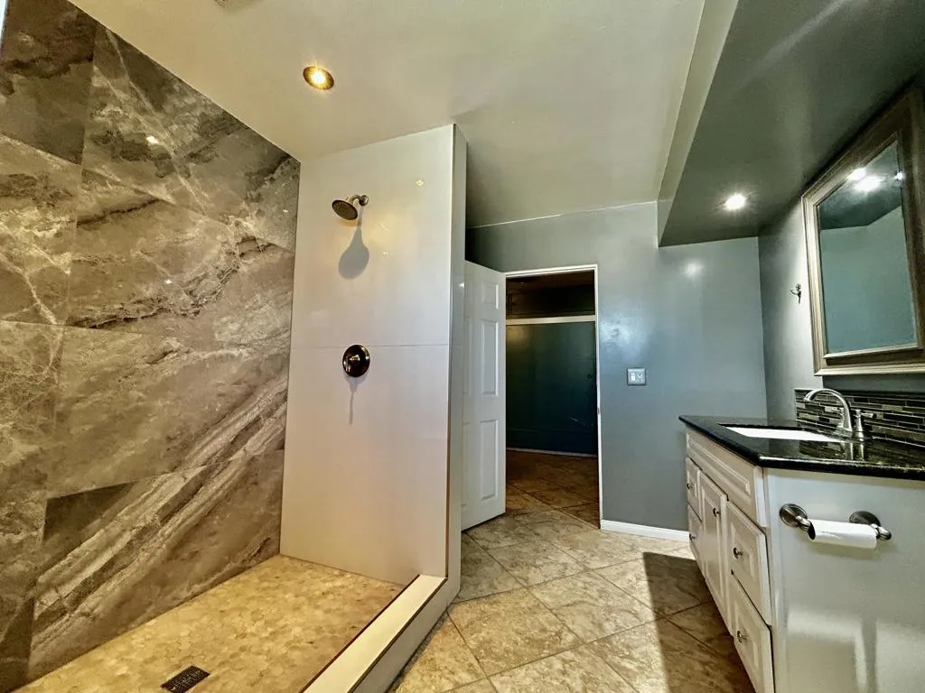 54878 Harrison Street, Thermal, California 92274 home-pic-26