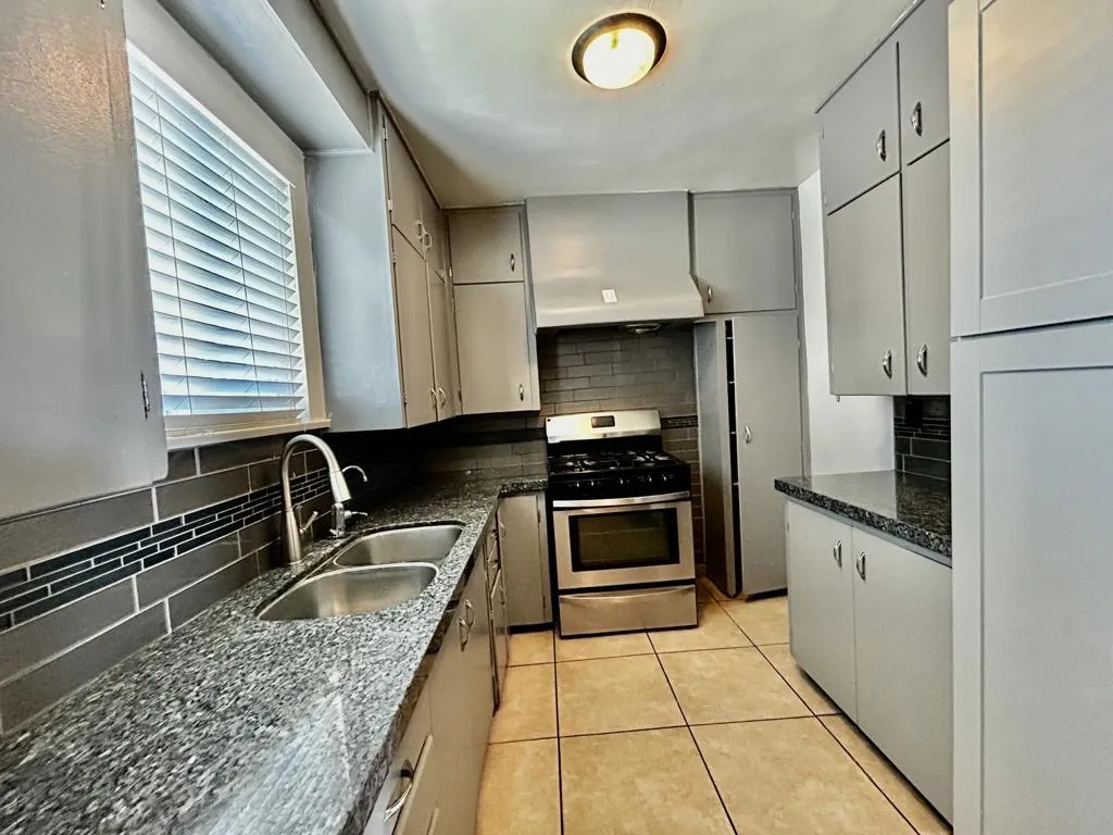 54878 Harrison Street, Thermal, California 92274 home-pic-17