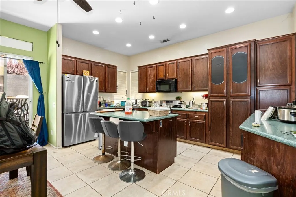 410 Windfields Way, Beaumont, California 92223 home-pic-5