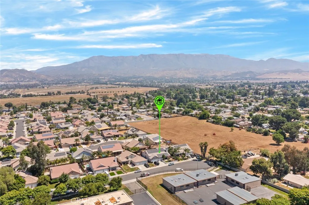 410 Windfields Way, Beaumont, California 92223 home-pic-40