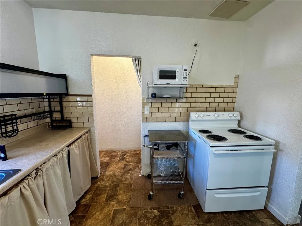 519 C Street, Needles, California 92363 home-pic-15