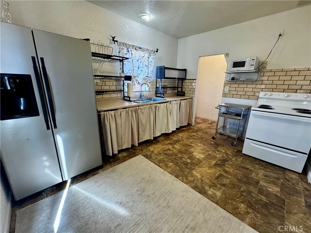 519 C Street, Needles, California 92363 home-pic-14