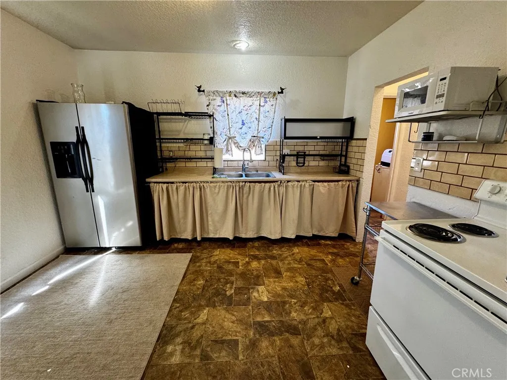 519 C Street, Needles, California 92363 home-pic-12
