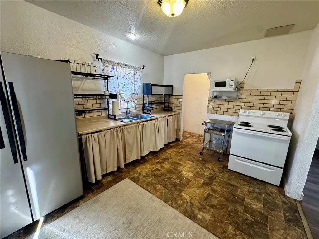519 C Street, Needles, California 92363 home-pic-13