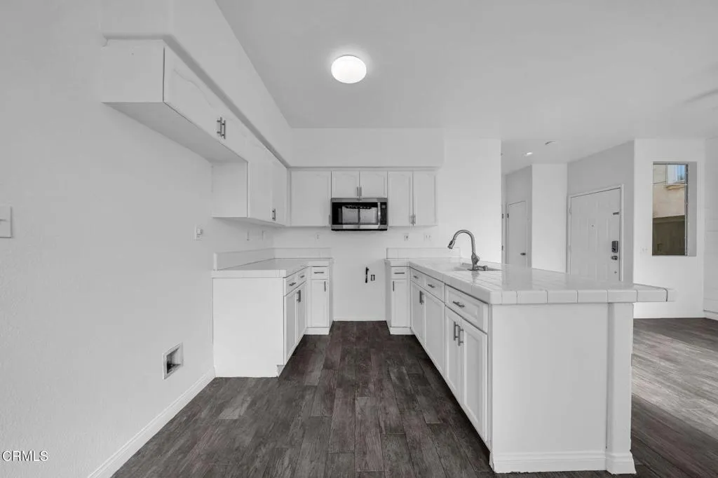 208 Bolero Lane, Oxnard, California 93036 home-pic-13