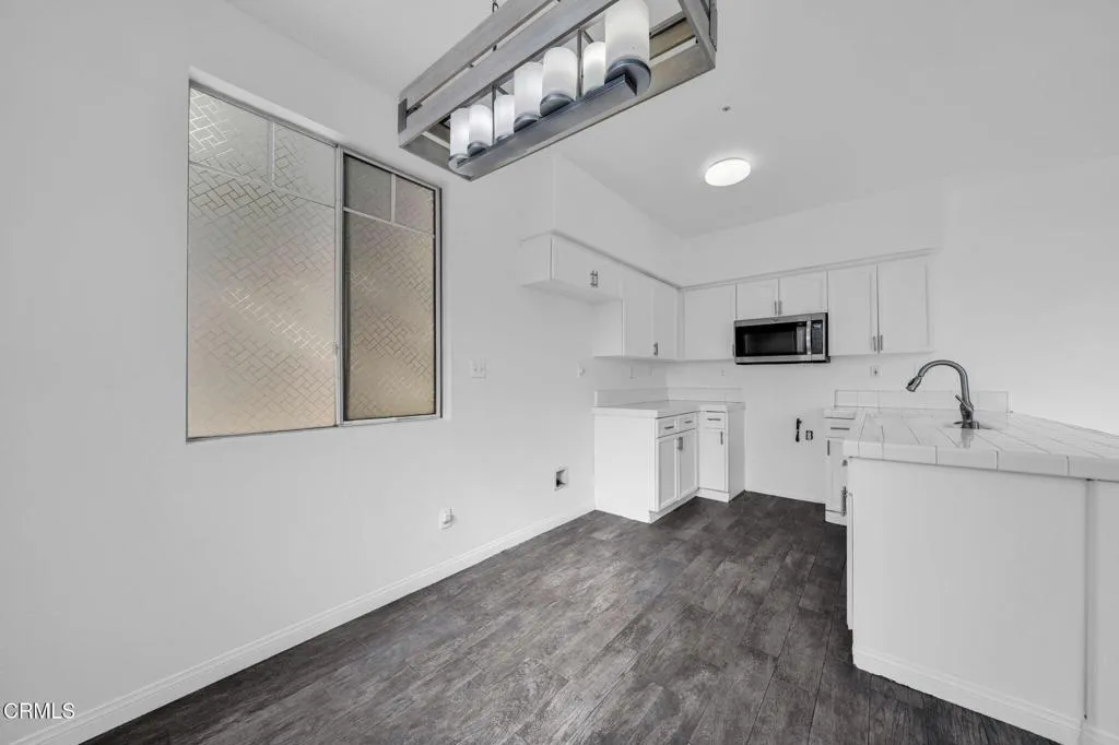 208 Bolero Lane, Oxnard, California 93036 home-pic-11