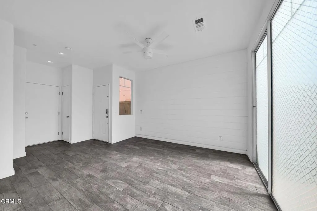 208 Bolero Lane, Oxnard, California 93036 home-pic-8