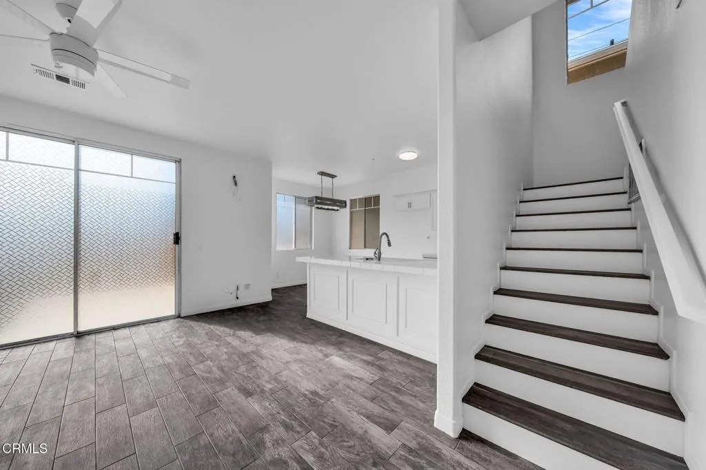 208 Bolero Lane, Oxnard, California 93036 home-pic-6