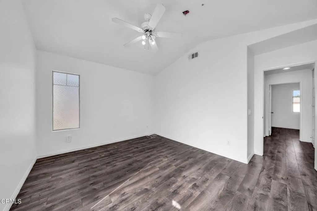 208 Bolero Lane, Oxnard, California 93036 home-pic-24