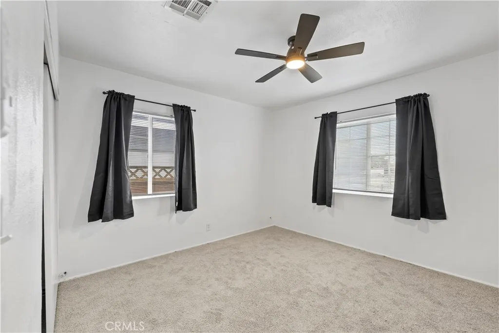 18264 Pine, Fontana, California 92335 home-pic-19