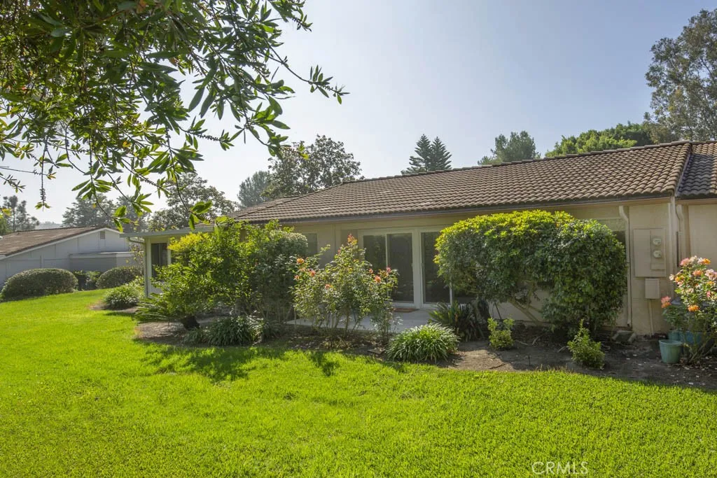 3255 San Amadeo B, Laguna Woods, California 92637 home-pic-29
